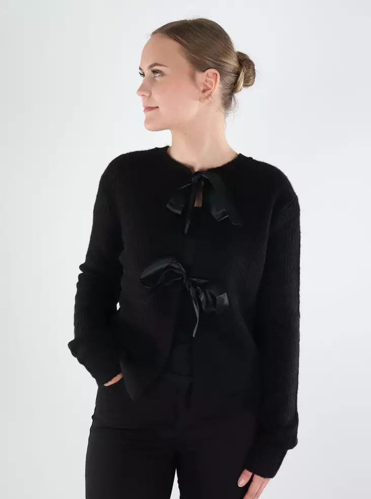 Pieces Pullover schwarz/schwarze Schleife - Damenpullover - 139703 - 1