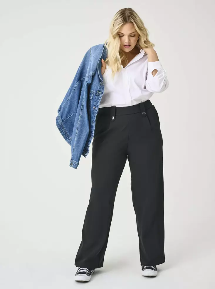 Only Carmakoma Plus Size Hose Button Pant Schwarz - Damenhosen - 140117 - 1